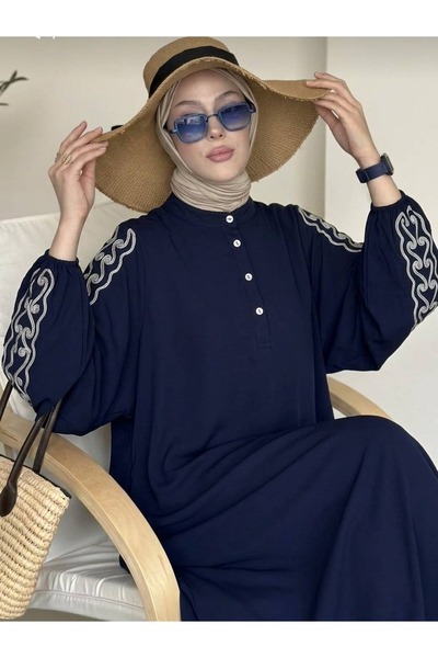 LAVRE Κεντημένο φόρεμα χιτζάμπ με απαλή υφή και γιακά ραμμένο με κέντημα