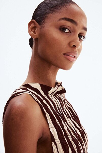 H&M بلوزة من الفيسكوز المزموم