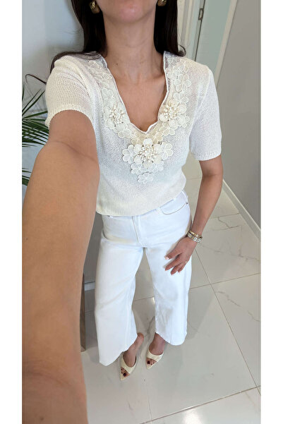 BİRCANÇİL Pollans Ecru Collar Knitwear with Floral Embroidery Detail