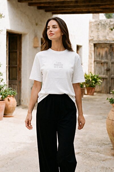 Amia&Co. Ecru Basic Crew Neck Letter Printed Short Sleeve Women's T-Shirt