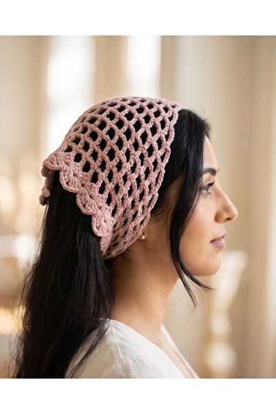 mihal boutique Puder roza boemska ručno pletena bandana