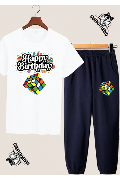 MarkaTurko تيشيرت أبيض بتصميم خاص من HAPPY BIRTHDAY ZEKA CUBE - مجموعة ملابس ...