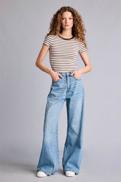 DeFacto Εφαρμοστό μπλουζάκι με λαιμόκοψη ποδηλάτου και κοντό μανίκι G2231AX26SP