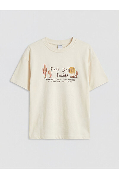 LC Waikiki تي شيرت للأولاد مطبوع عليه Vizyon New Season Crew Neck
