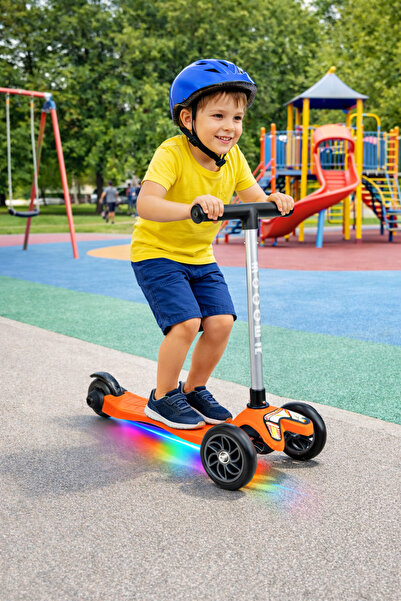 Tois Neo Frigola LED Işıklı 3 Tekerlekli Scooter — 4 Kademe, 50–65 Cm Yüksekl...