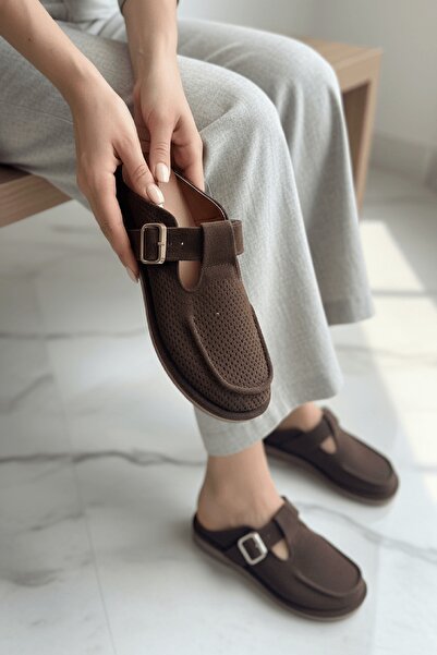 DURUNUN BUTİĞİ Mules - Καφέ - Casual
