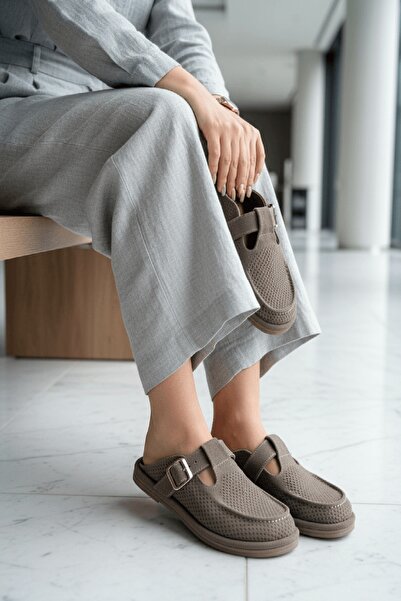 DURUNUN BUTİĞİ Mules - Γκρι - Casual