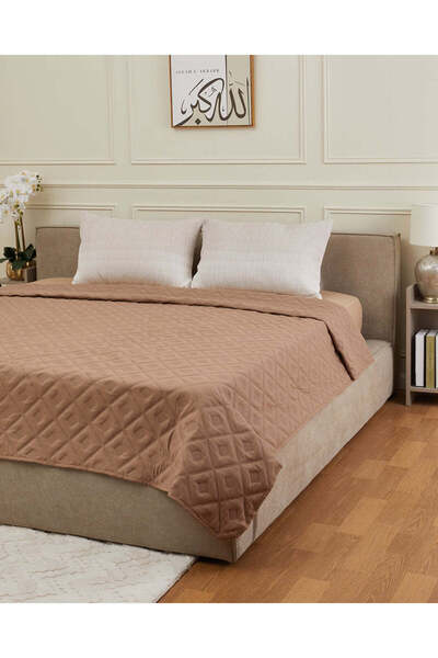 REDTAG لحاف بني (مقاس مزدوج)