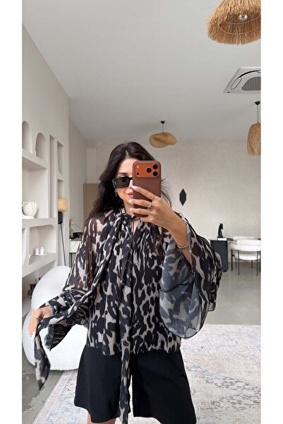 Buket Teke Μαύρη μαλακή μπλούζα σιφόν με λεοπάρ σχέδιο