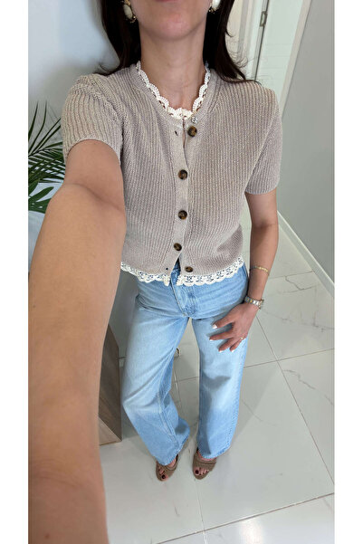 BİRCANÇİL Ζακέτα με κοντά μανίκια και λεπτομέρεια από δαντέλα Torian Stone