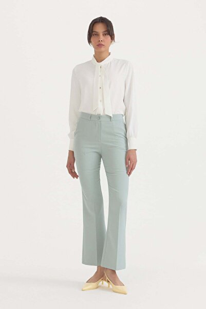 Nihan Ütü İzli İspanyol Paça Basic Pantolon Aqua
