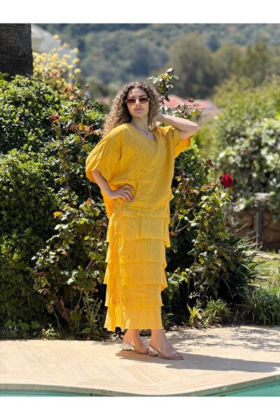 Punta Otantik NC20831 Ιταλικό λινό φόρεμα με βολάν σε χρώμα μουστάρδας