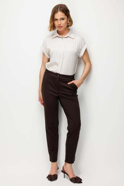 Ekol Παντελόνι με λεπτομέρεια σκισίματος στο τελείωμα και πλαϊνές τσέπες