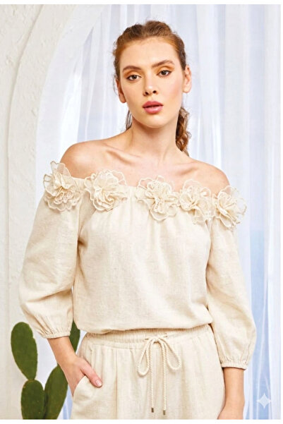 Unique ΜΠΛΟΥΖΑ ΜΕ ΛΟΥΛΟΥΔΙΑ ΛΕΠΤΟΜΕΡΗ ΣΤΡΑΠΛΕΣ ΓΙΑΚΑ