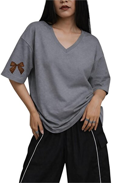 E-ROMA Ribbon Printed V-Neck Oversize T-Shirt 2Vq6