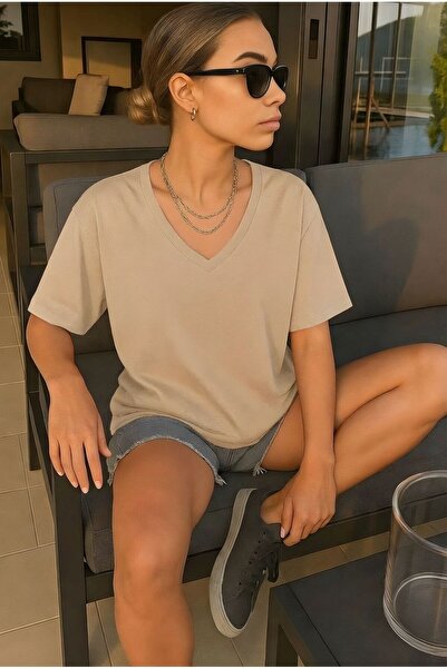 DM DOLCE MORE Μπλουζάκι με λαιμόκοψη V σε μεγάλο μέγεθος 2VQ3