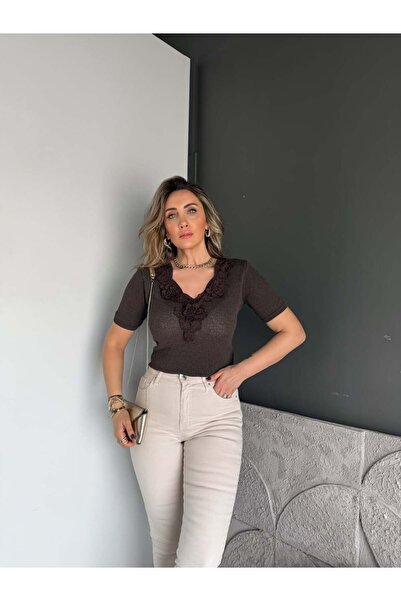 Zerrincan Giyim Coffee-Colored Floral Short-Sleeved Knitwear