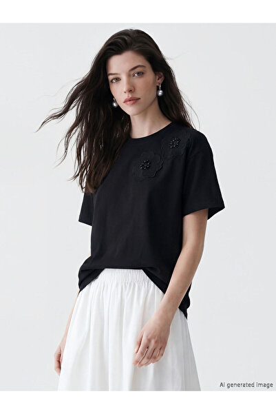 LC Waikiki LUCKY SPECIAL SELECTION LCW Comfort Μαύρο Γυναικείο T-Shirt με λαι...