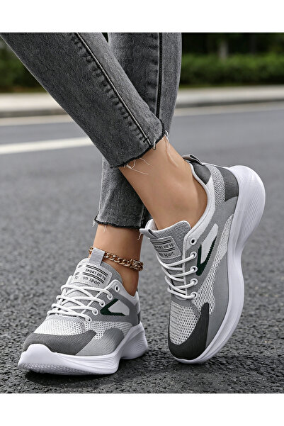 SOSENFER Women's outdoor shoe, durable, lace-up, and with a Soft Sole