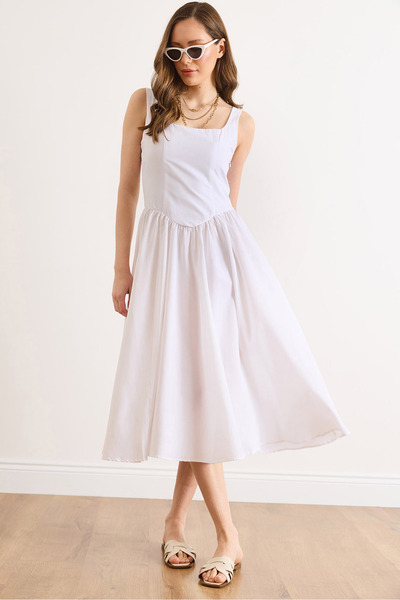 Olalook Women's White Gipeli Backed Midi Woven Dress Elb-19002635