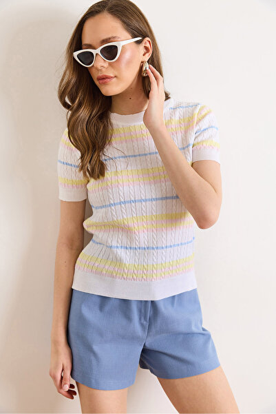 Olalook Γυναικεία λευκή πλεκτή μπλούζα με λαιμόκοψη ποδηλάτου και ρίγες BLZ-1...