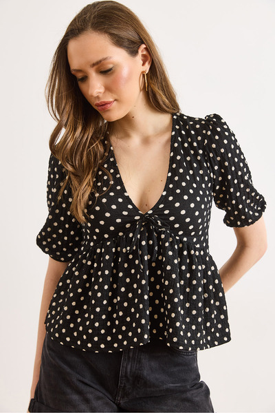 Olalook Γυναικεία μαύρη πουά πλεκτή μπλούζα με λαιμόκοψη V BLZ-19003314