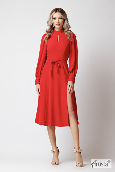 Artista Elegant midi dress with a defined waist and front slit