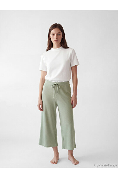 LC Waikiki Pantaloni de pijama de damă, cu talie elastică, croială largă și t...