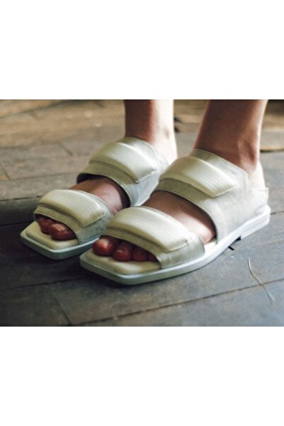 Papucei Σαμπότι Ντάμα Η Κλαίουσα Κορώνα