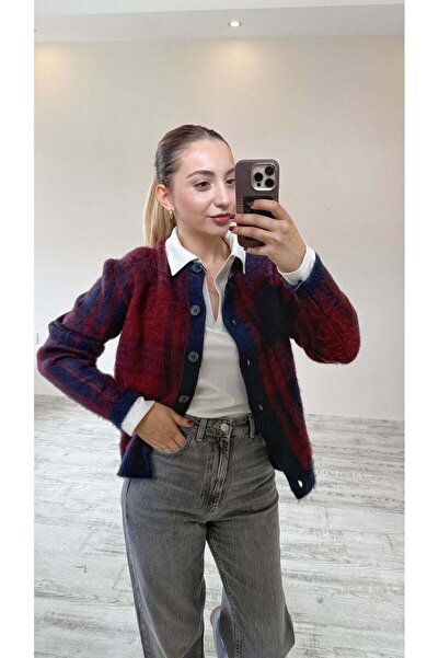 BeeYouStudio Burgundy Plaid Checkered Buttoned Crew Neck Cardigan-M