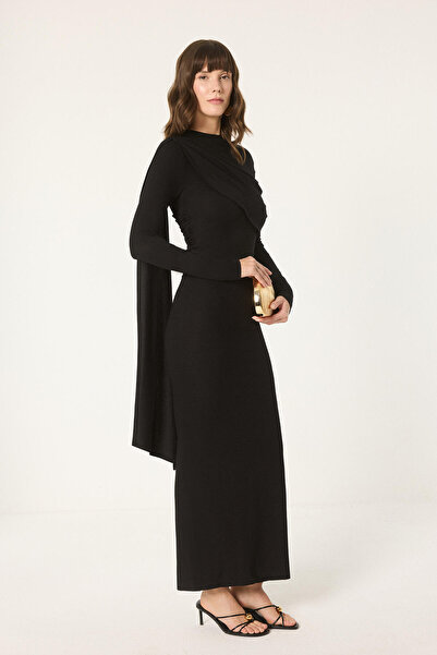 Touché Privé Shawl Detail Dress