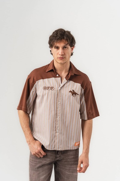 go gang own Διχρωμο ριγέ κοντομάνικο πουκάμισο oversize με λεπτομέρεια κεντήμ...