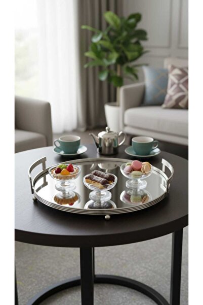 Generic An elegant and versatile serving tray for hospitality