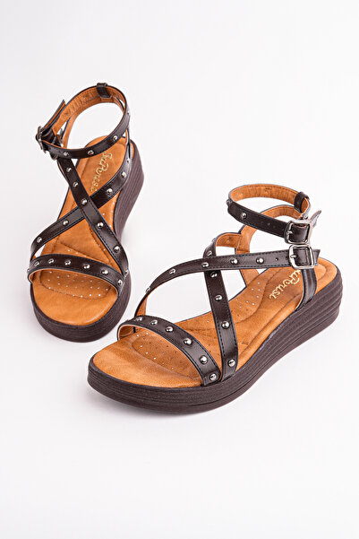 Madam Tarz SPR-2343 Σανδάλια με ίσια σόλα και καρφιά