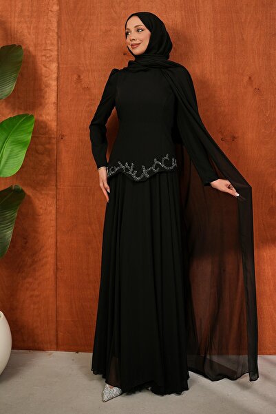 İmajButik Μαύρο βραδινό φόρεμα κρεπ με πέτρες στο μπροστινό μέρος