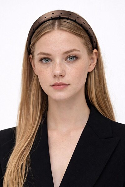 New Obsessions تاج منقط مبطن بالساتان