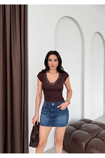 Markazzi Δαντελένια κοντομάνικη μπλούζα με λαιμόκοψη V