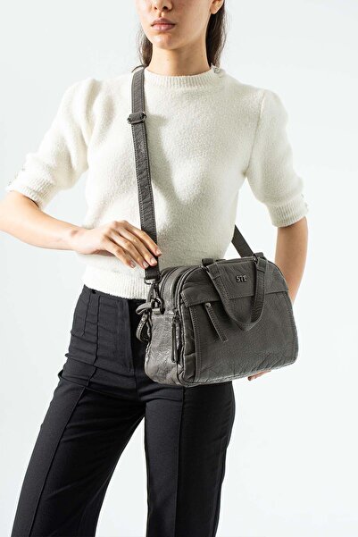 571 Collections Çanta Πλυμένο δερμάτινο λουράκι χιαστί, τσάντα ώμου γκρι Μοντ...