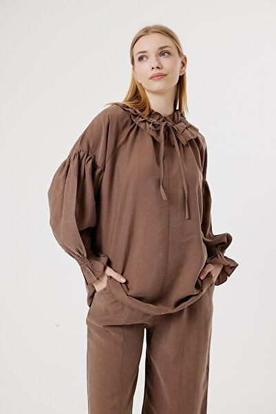 Suede Style 6374 - Κομψό, άνετο, μαλακό ύφασμα μοντάλ με λεπτομέρεια δεσίματο...