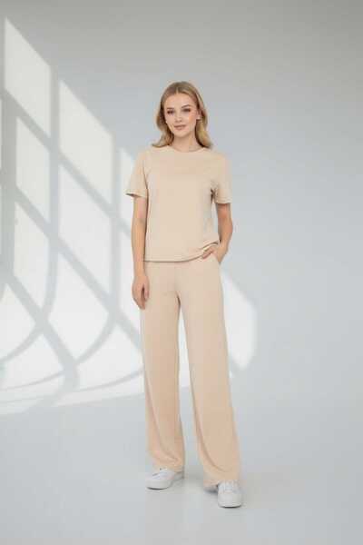 SKYMOOD New Season Top-Bottom (T-Shirt-Sweatpants) 2-Piece Set - (V.Cream)