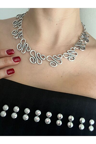 Vintage Takıhane Gümüş Renk Eskitme Dokulu Kıvrımlı Tasarım Statement Choker