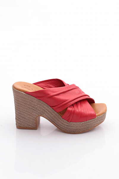 Venüs 23027601Y Women's Leather Slippers
