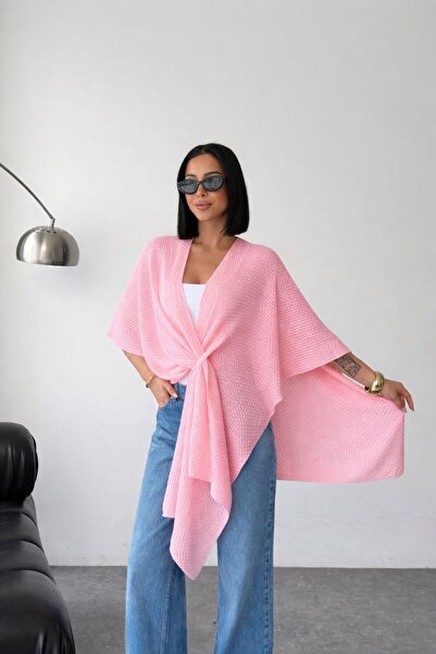 LE CARAMBOLE Γυναικεία ζακέτα πόντσο σε ροζ χρώμα με λεπτομέρεια μπροστά