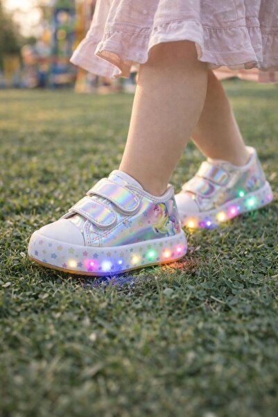 Papuctime Günlük Kullanım Işıklı Hologramlı Unicorn Desenli Kız Çocuk Sneaker...