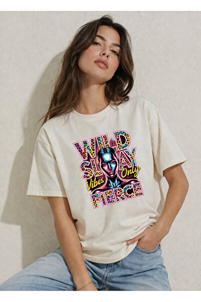 FREAK T-SHIRT Tricou oversize ecru pentru femei – Imprimeu grafic modern, 100...