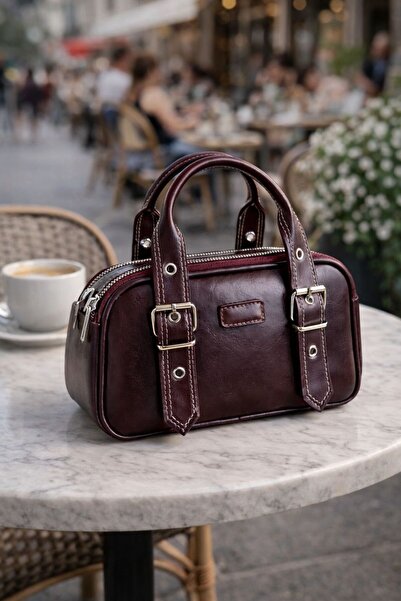 Moda Sekiz Γυναικεία τσάντα ώμου με διπλή ζώνη και λεπτομέρεια σταυροειδών λο...