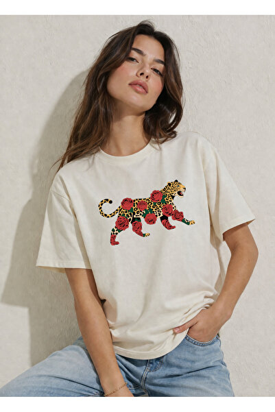 FREAK T-SHIRT Γυναικείο μπλουζάκι εκρού oversize – με μοντέρνα γραφική στάμπα...