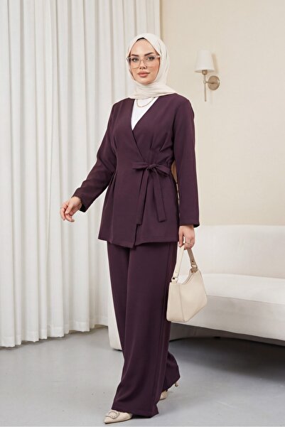 Modamorfo Εισαγόμενο κοστούμι από κρεπ με λεπτομέρειες σε στυλ πένσας, με παν...