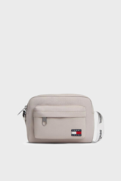Tommy Jeans حقيبة بحزام قابل للتعديل مع شعار AW0AW18462 AEP