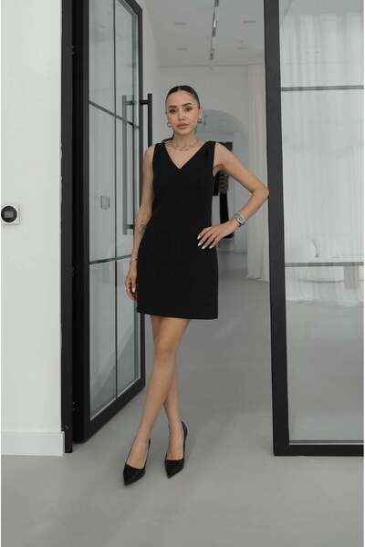 Havoş Μίνι φόρεμα με μαύρες τιράντες και πιέτες